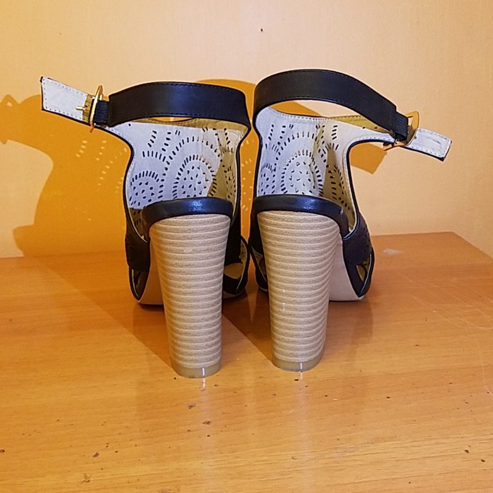 Shoes - Picture 3 of 3